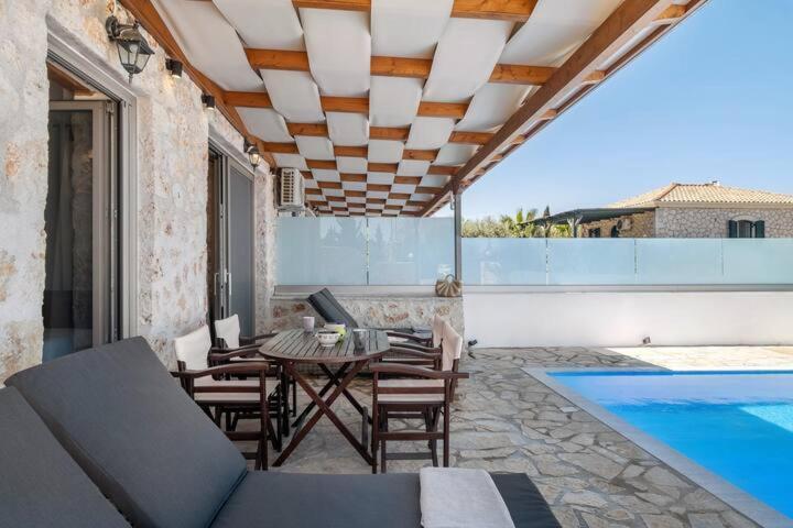 Villas Goudis Tsoukaladhes Luaran gambar