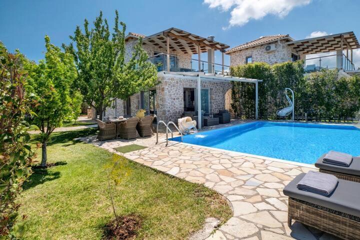 Villas Goudis Tsoukaladhes Luaran gambar