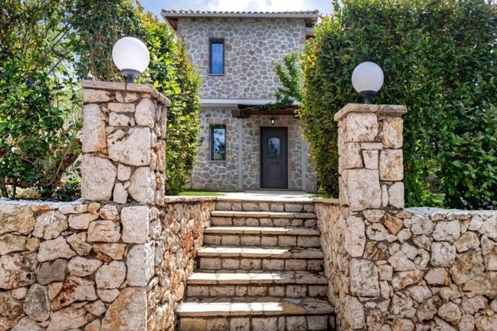 Villas Goudis Tsoukaladhes Luaran gambar