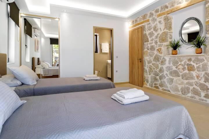 Villas Goudis Tsoukaladhes Luaran gambar